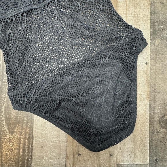 NWT Mossimo Crochet Black One Piece Swim size Medium - Picture 8 of 12